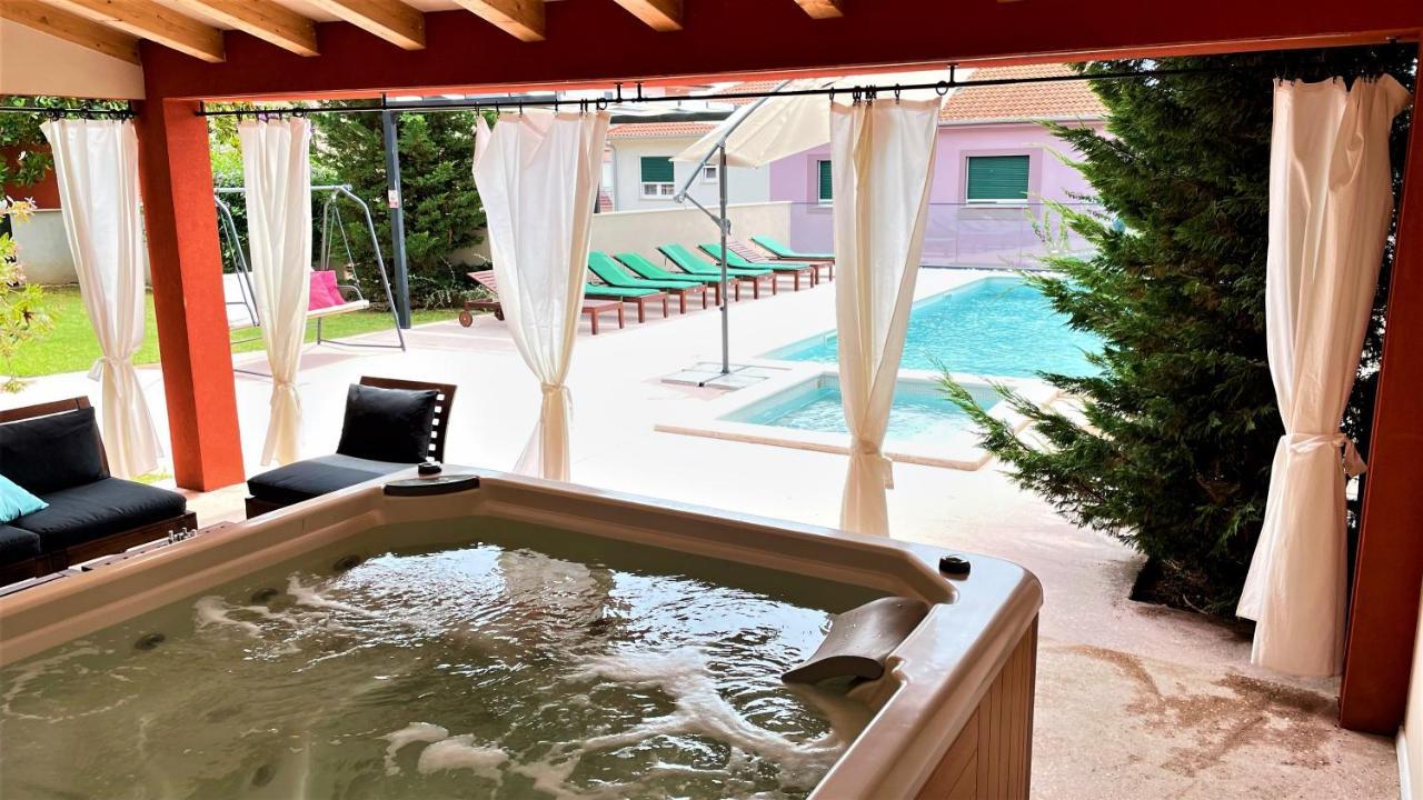 Villa Oria Pula Ngoại thất bức ảnh